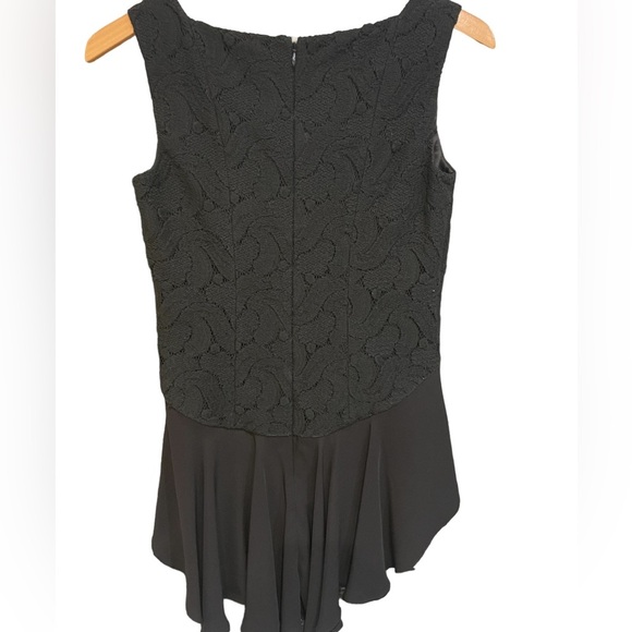 🔥🖤Elie Tahari size XS black sleeveless blouse. PERFECTION! - Picture 4 of 4